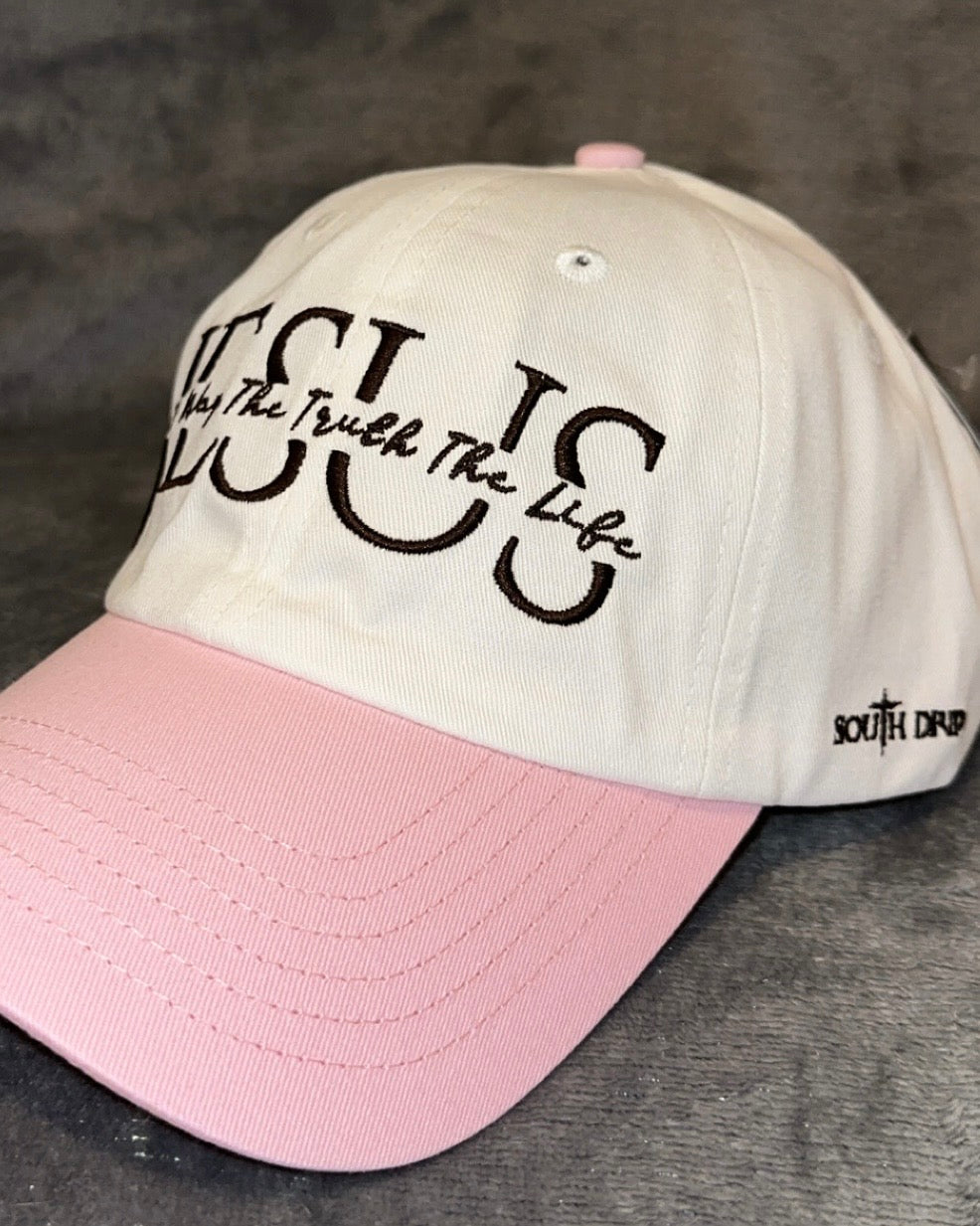 Casquette SOUTH DRIP ''Jesus'' (rose/blanc) SOUTH DRIP